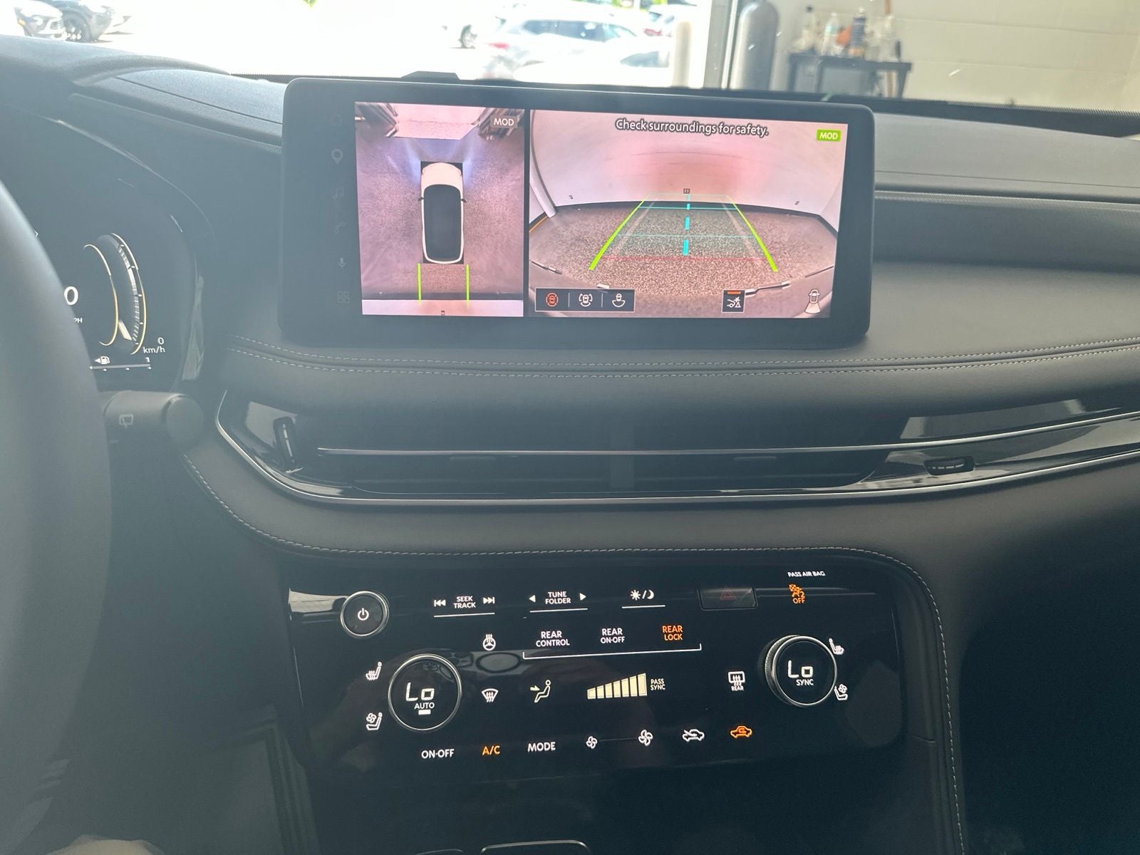2027 INFINITI QX60 LUXE AWD