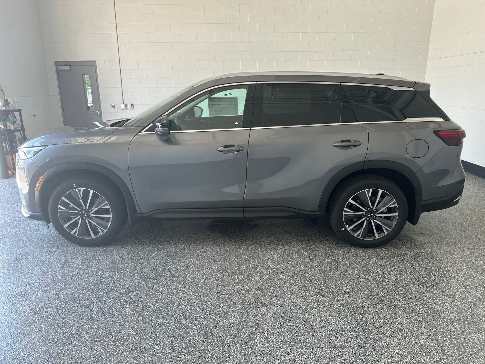 2027 INFINITI QX60 LUXE AWD