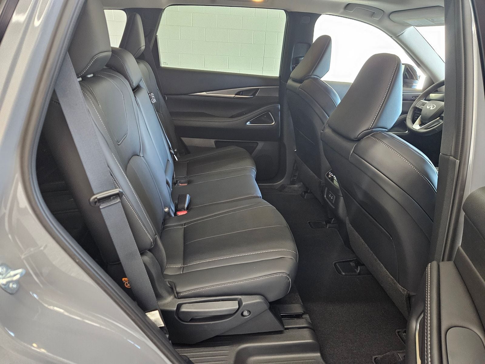 2027 INFINITI QX60 LUXE AWD