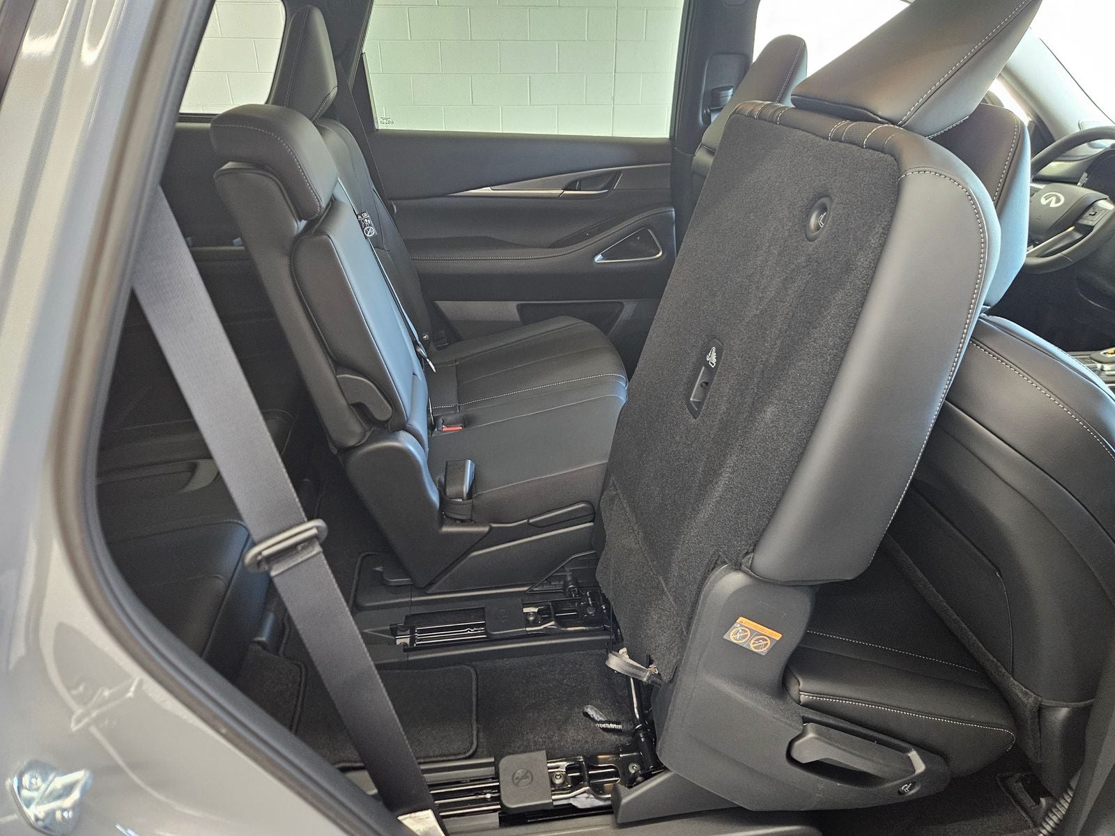 2027 INFINITI QX60 LUXE AWD
