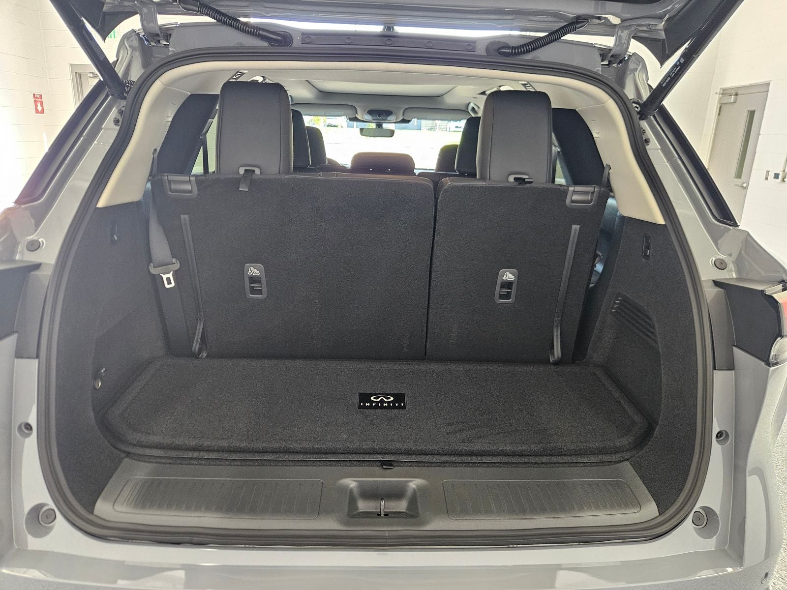 2027 INFINITI QX60 LUXE AWD
