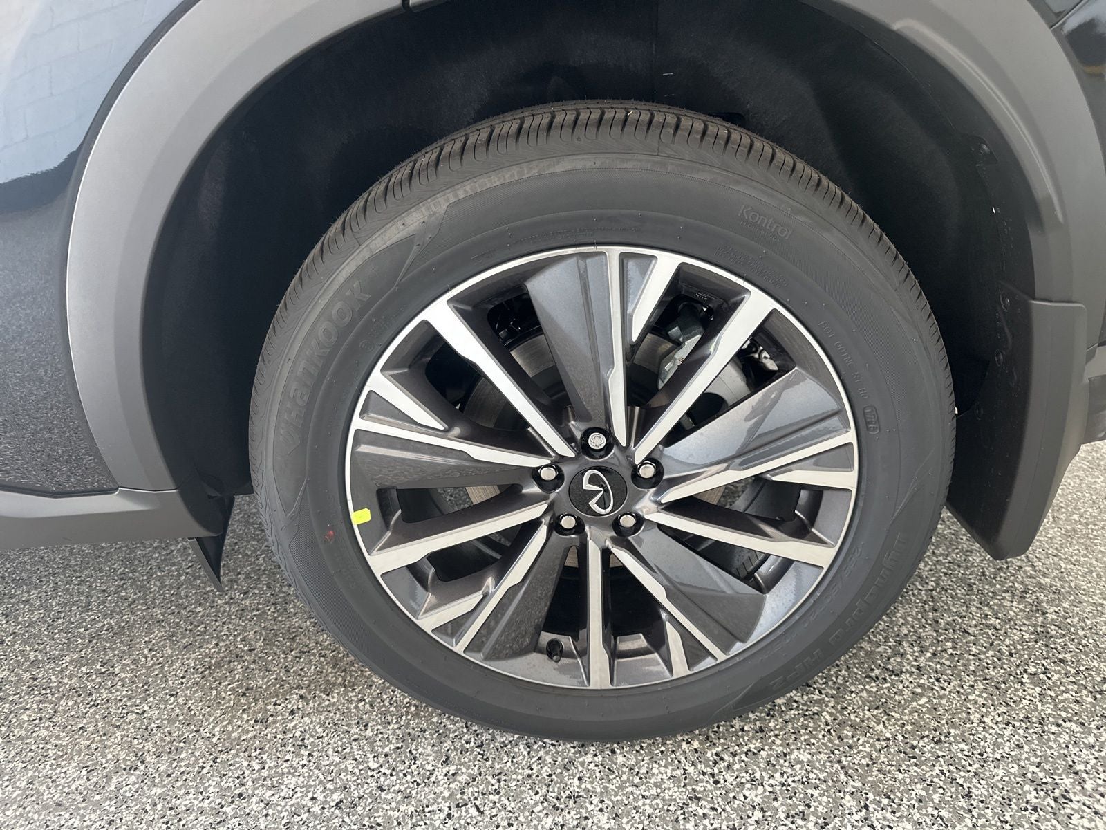 2027 INFINITI QX60 LUXE AWD