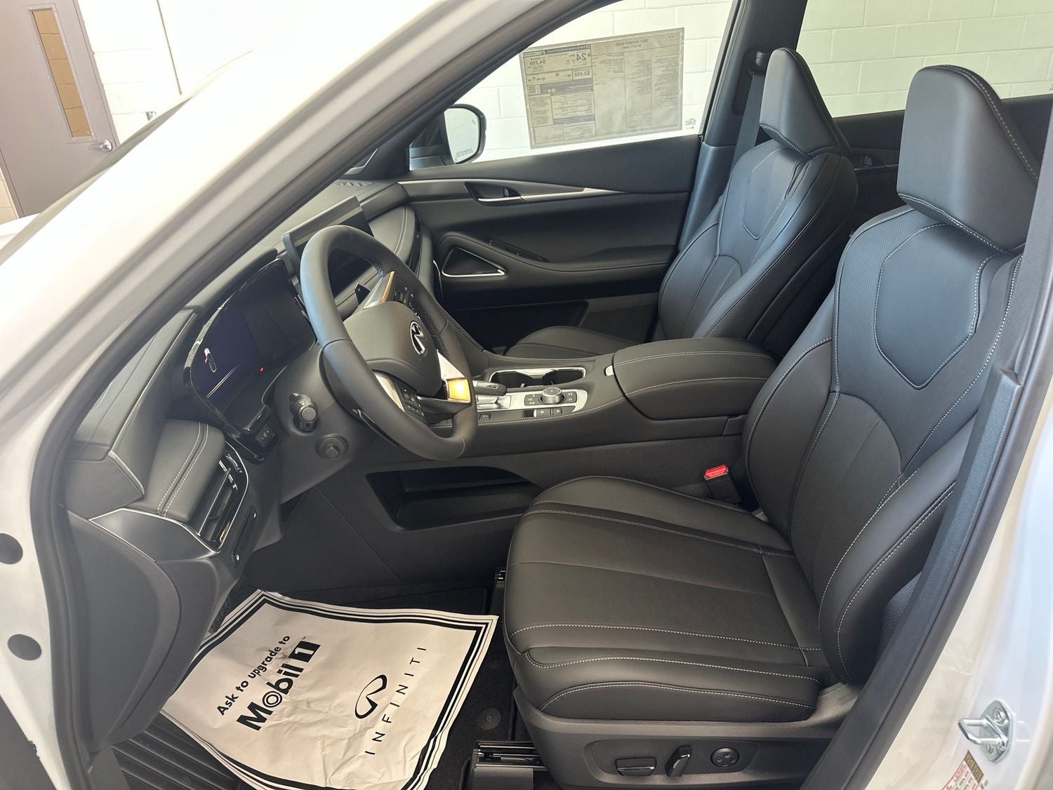 2027 INFINITI QX60 LUXE