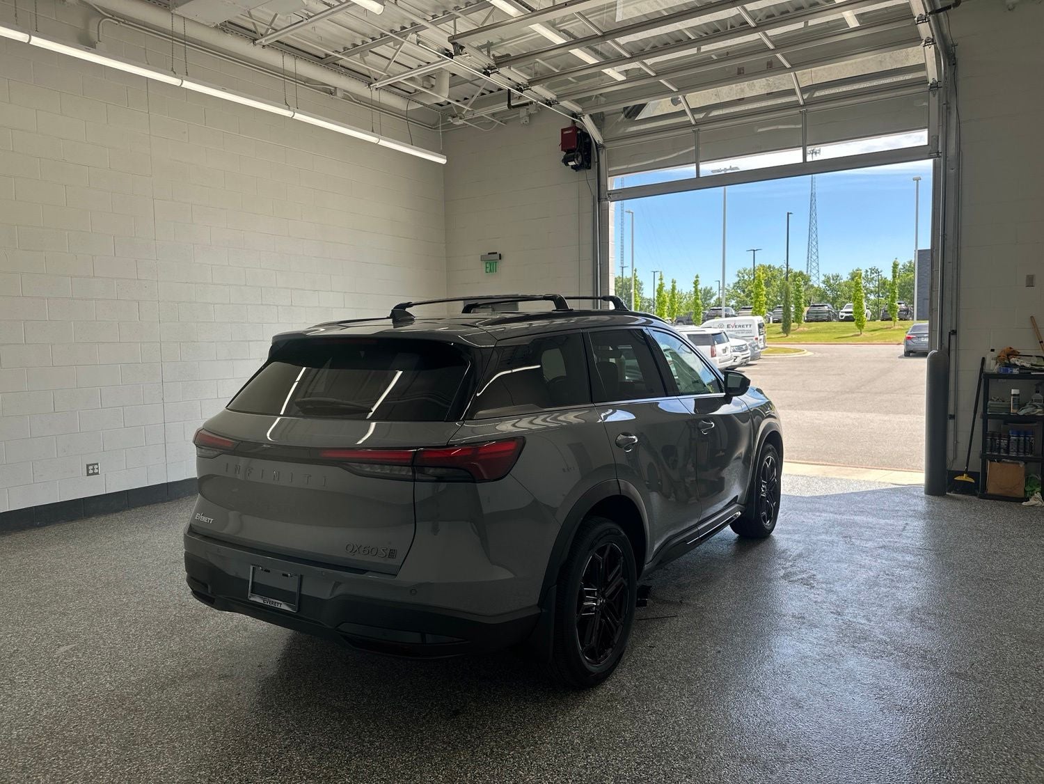 2027 INFINITI QX60 LUXE