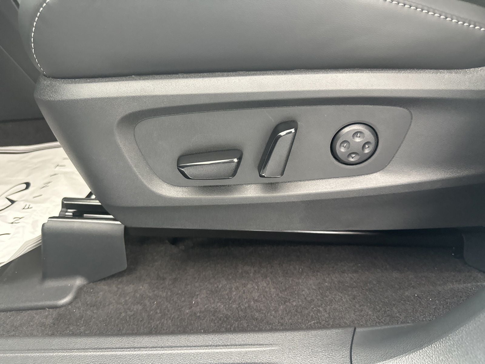 2027 INFINITI QX60 LUXE AWD