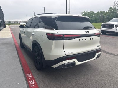 2025 INFINITI QX60 LUXE