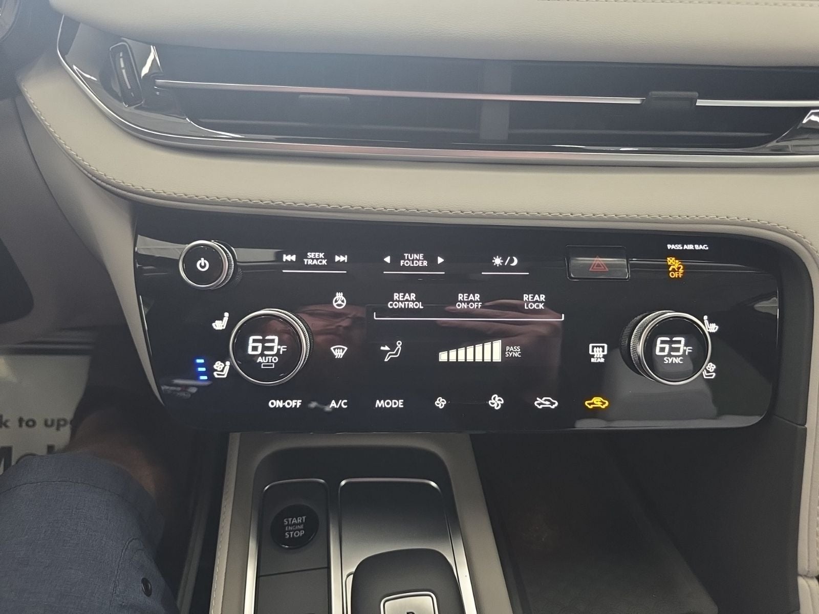 2026 INFINITI QX60 LUXE