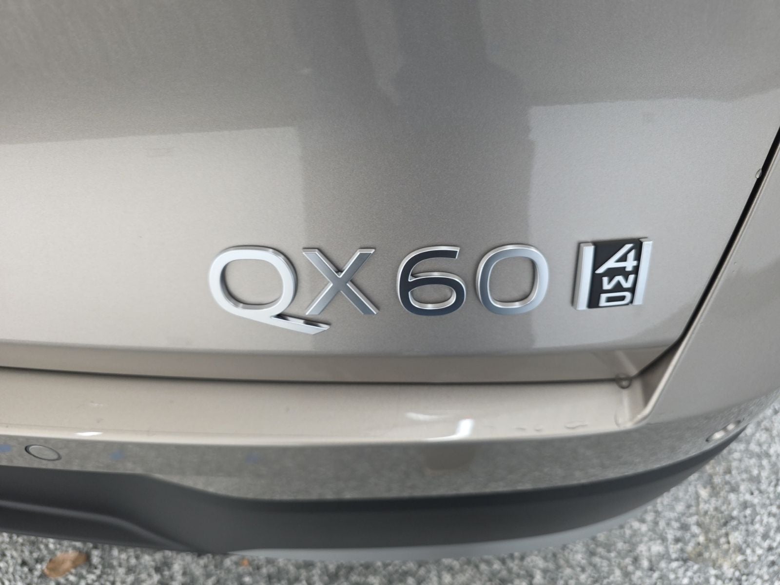 2026 INFINITI QX60 LUXE