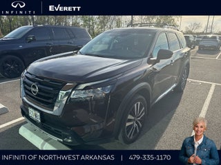 2022 Nissan Pathfinder Platinum