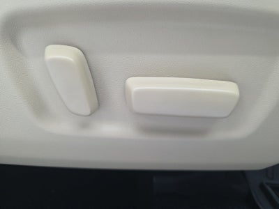 2016 Toyota Highlander Limited Platinum V6