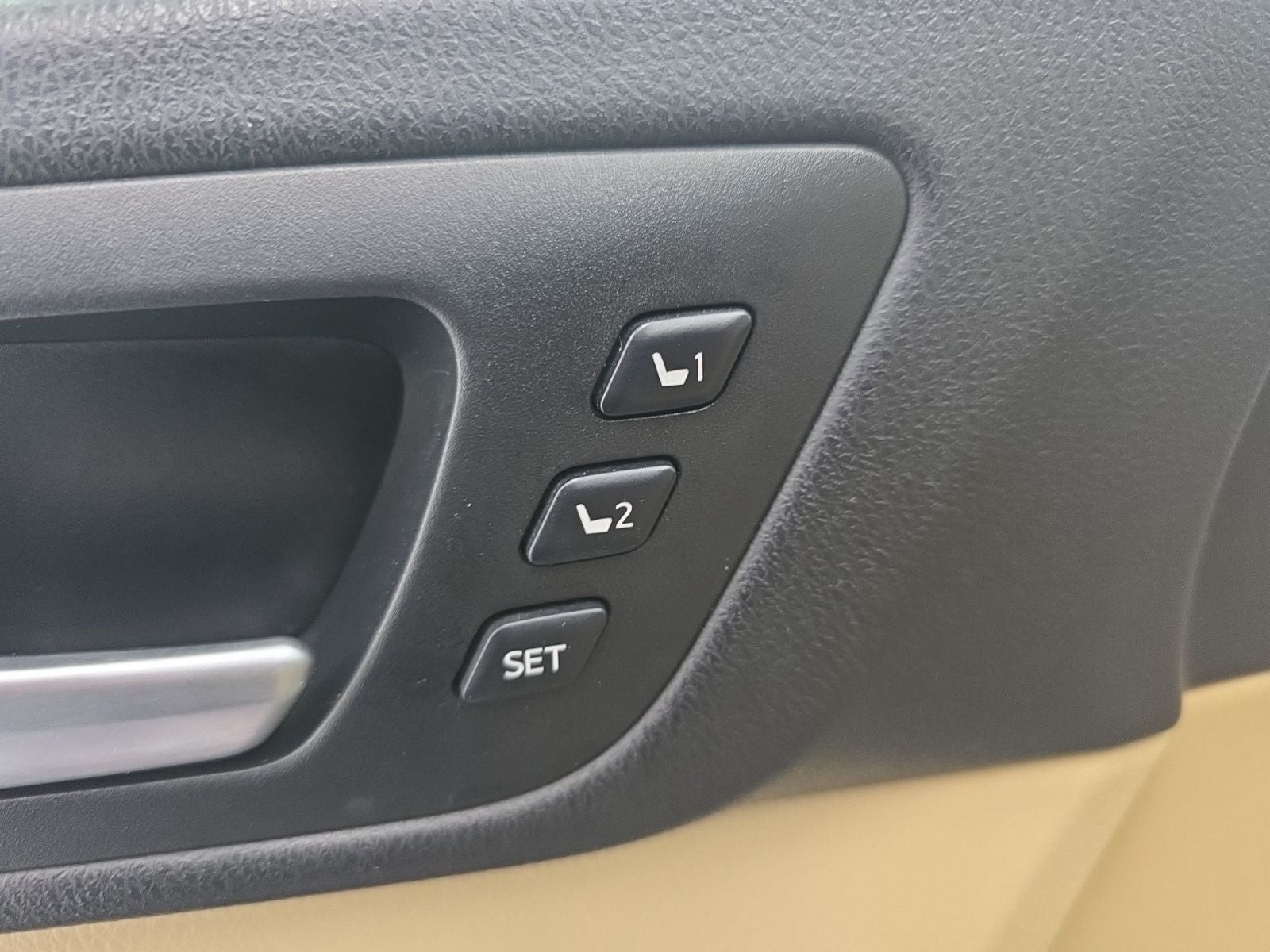 2016 Toyota Highlander Limited Platinum V6