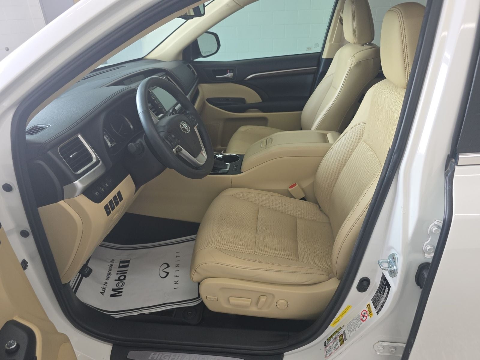 2016 Toyota Highlander Limited Platinum V6