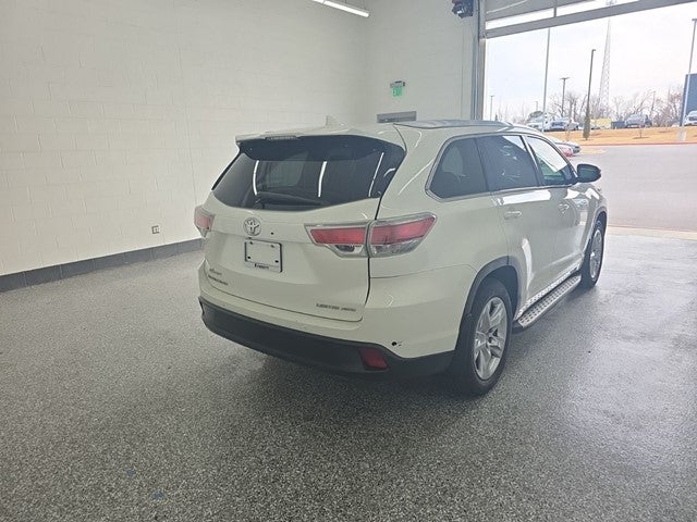 2016 Toyota Highlander Limited Platinum V6