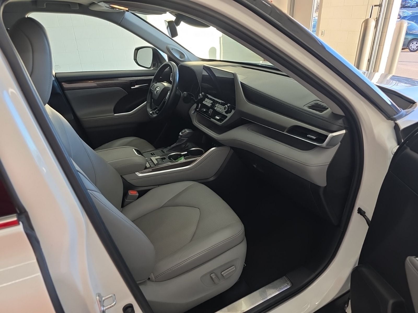 2021 Toyota Highlander Hybrid Limited