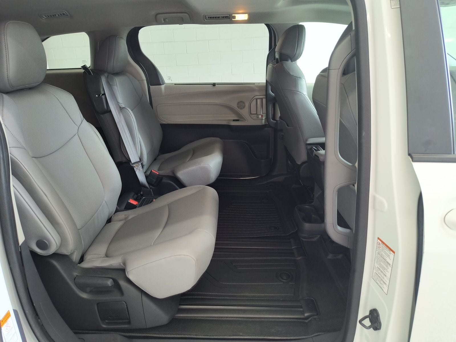 2024 Toyota Sienna XLE 8 Passenger