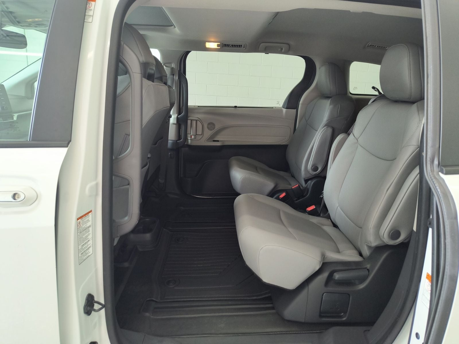 2024 Toyota Sienna XLE 8 Passenger