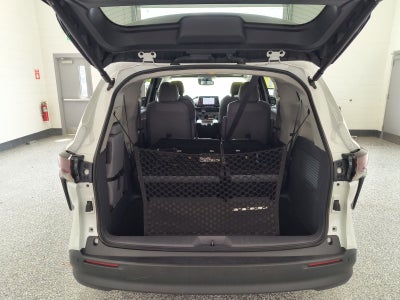 2024 Toyota Sienna XLE 8 Passenger