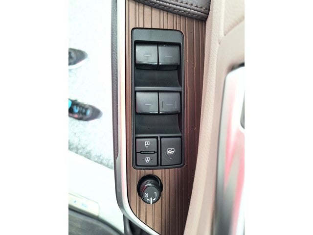 2024 Toyota Sienna XLE 8 Passenger