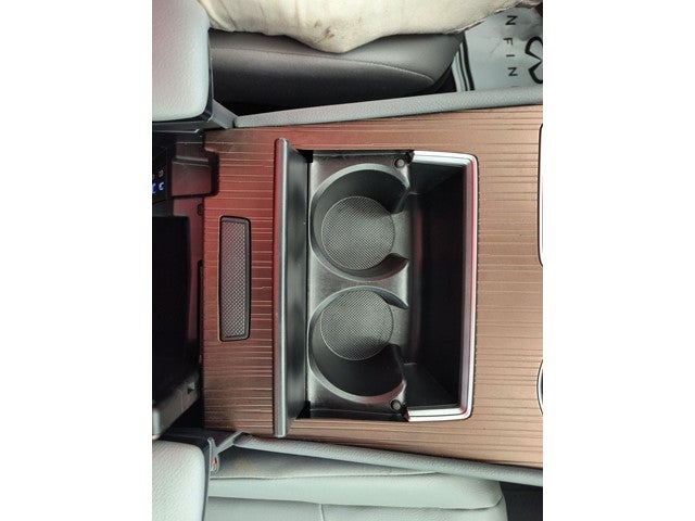 2024 Toyota Sienna XLE 8 Passenger