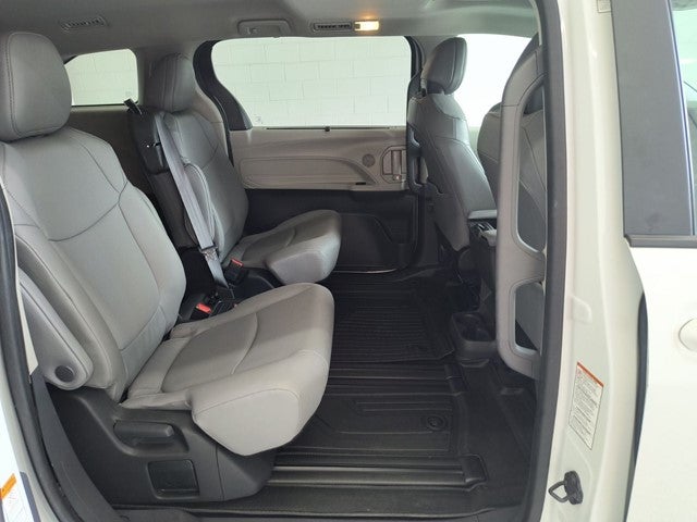 2024 Toyota Sienna XLE 8 Passenger