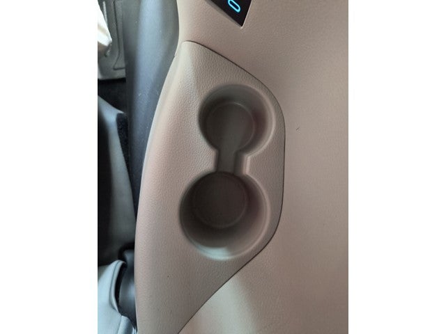 2024 Toyota Sienna XLE 8 Passenger