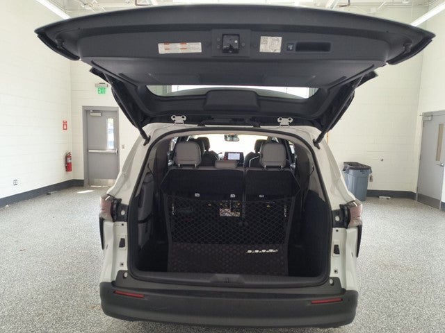 2024 Toyota Sienna XLE 8 Passenger