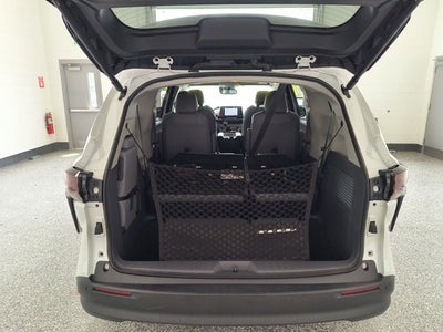 2024 Toyota Sienna XLE 8 Passenger