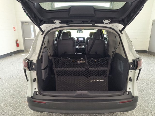 2024 Toyota Sienna XLE 8 Passenger