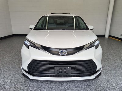 2024 Toyota Sienna XLE 8 Passenger