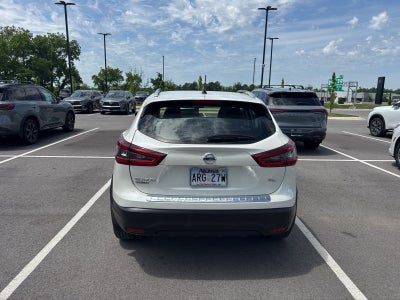 2022 Nissan Rogue Sport SL