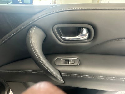 2021 INFINITI QX80 LUXE