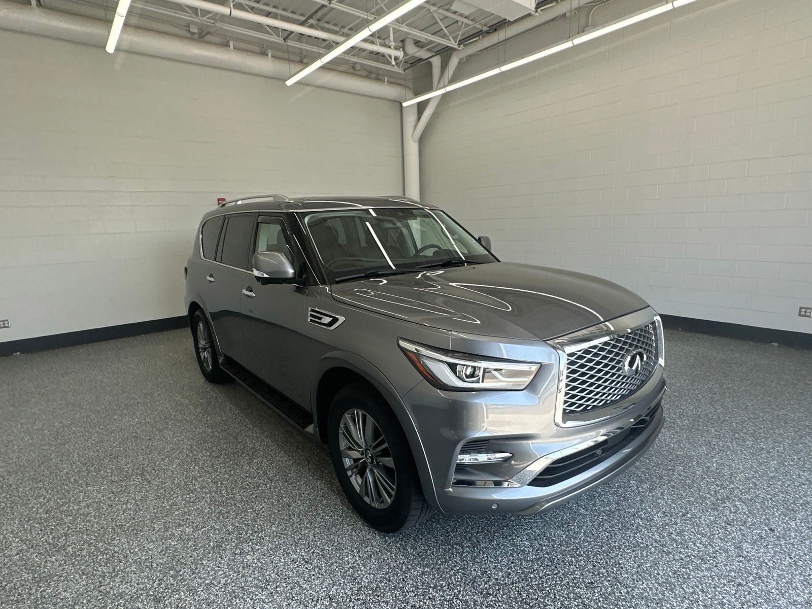 2021 INFINITI QX80 LUXE