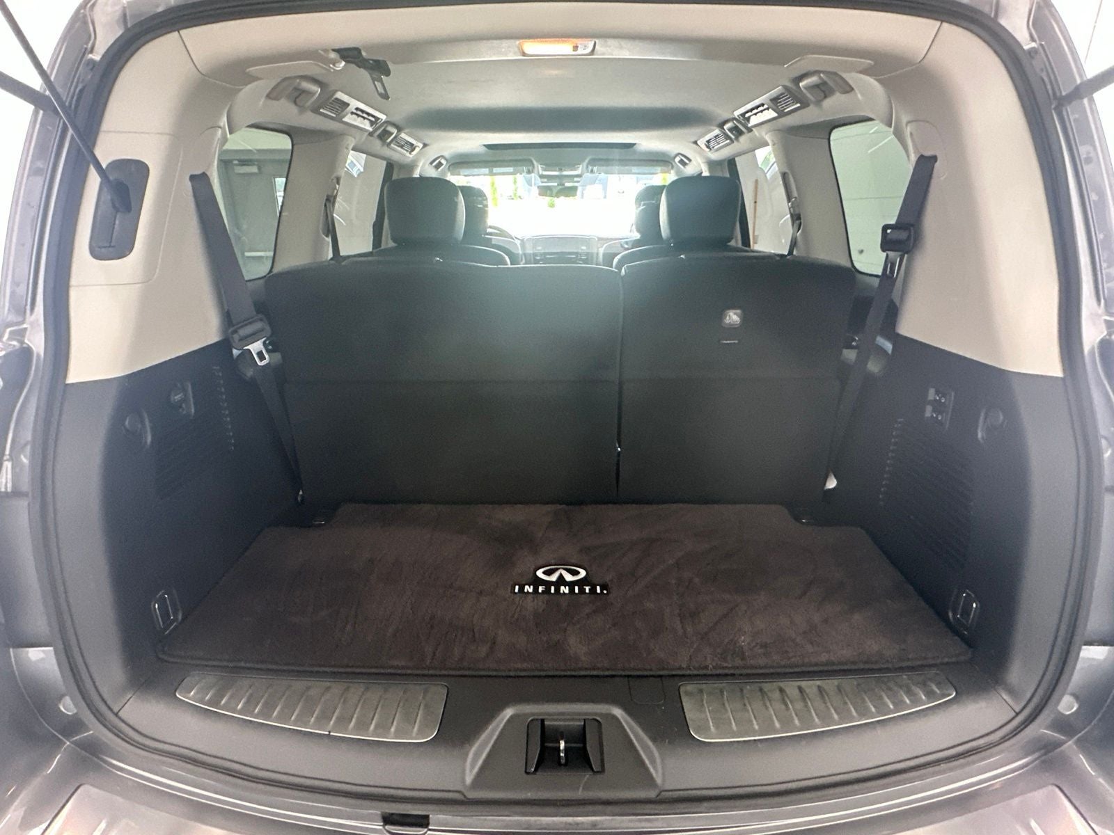 2021 INFINITI QX80 LUXE