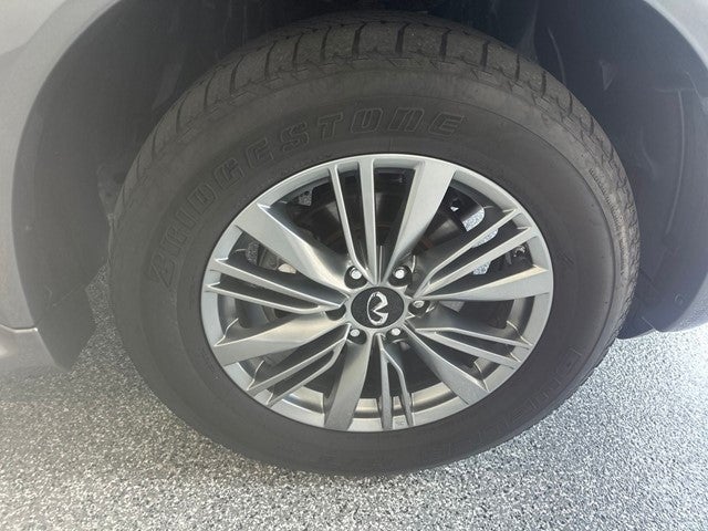2021 INFINITI QX80 LUXE