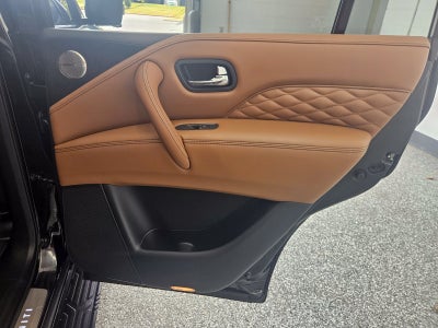 2023 INFINITI QX80 Sensory