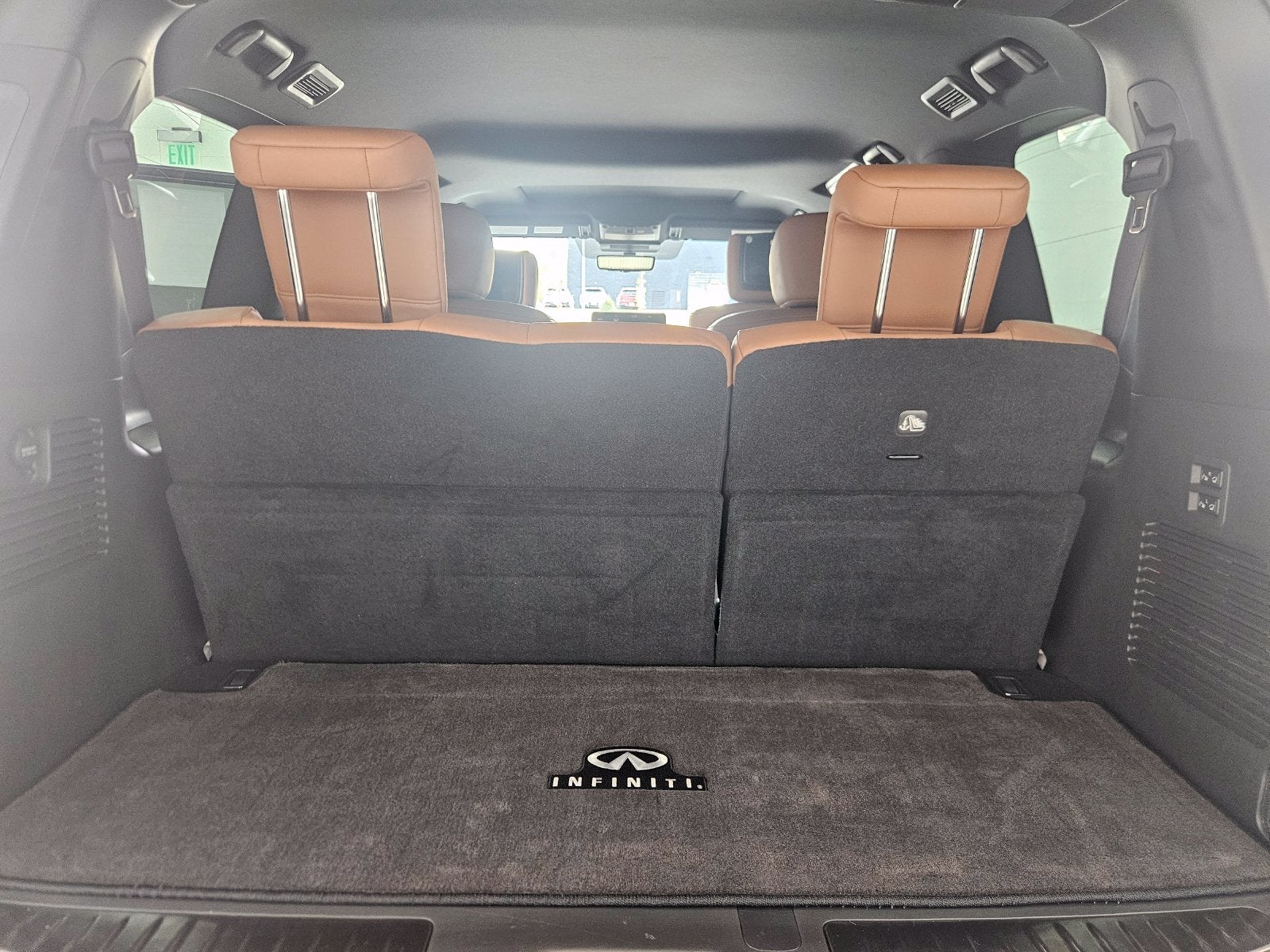 2023 INFINITI QX80 Sensory