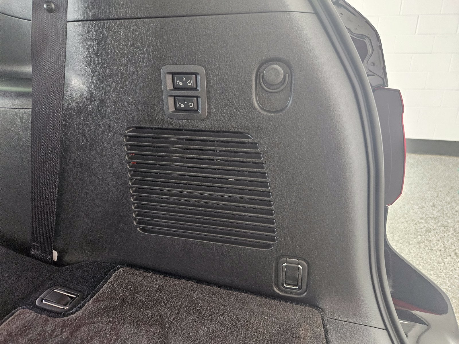 2023 INFINITI QX80 Sensory