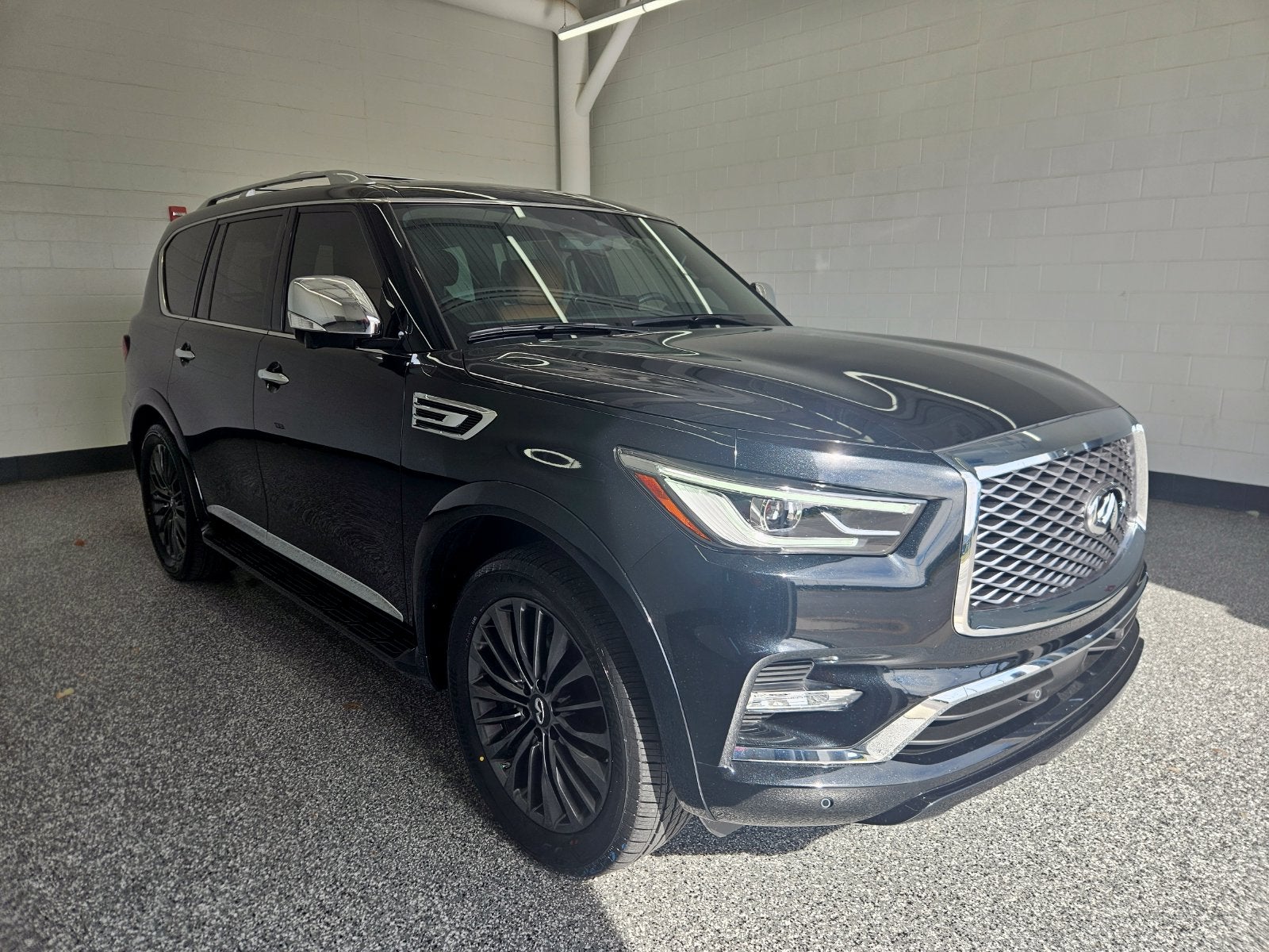 2023 INFINITI QX80 Sensory