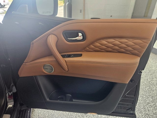 2023 INFINITI QX80 Sensory