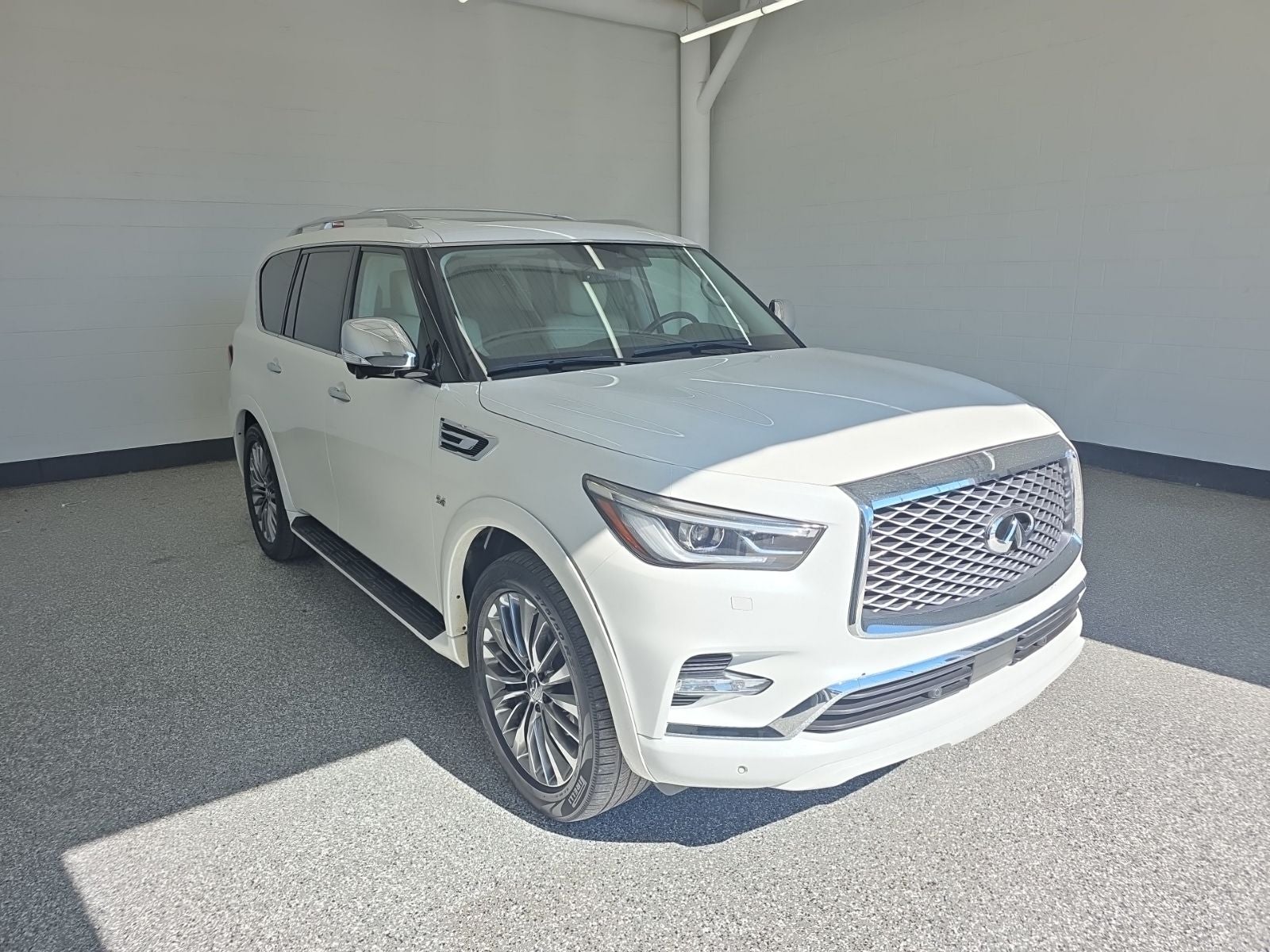 2019 INFINITI QX80 LUXE