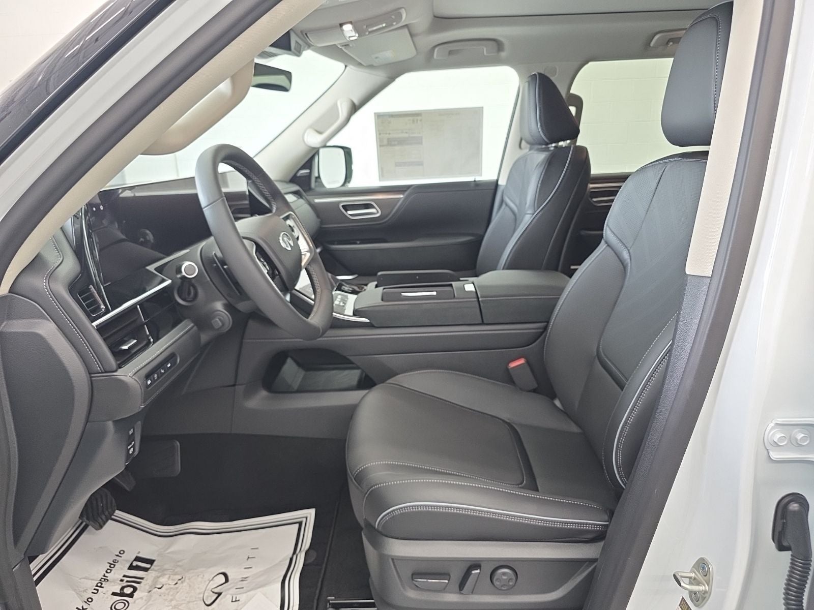 2026 INFINITI QX80 LUXE