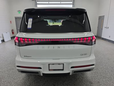 2026 INFINITI QX80 LUXE