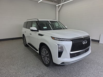 2026 INFINITI QX80 LUXE