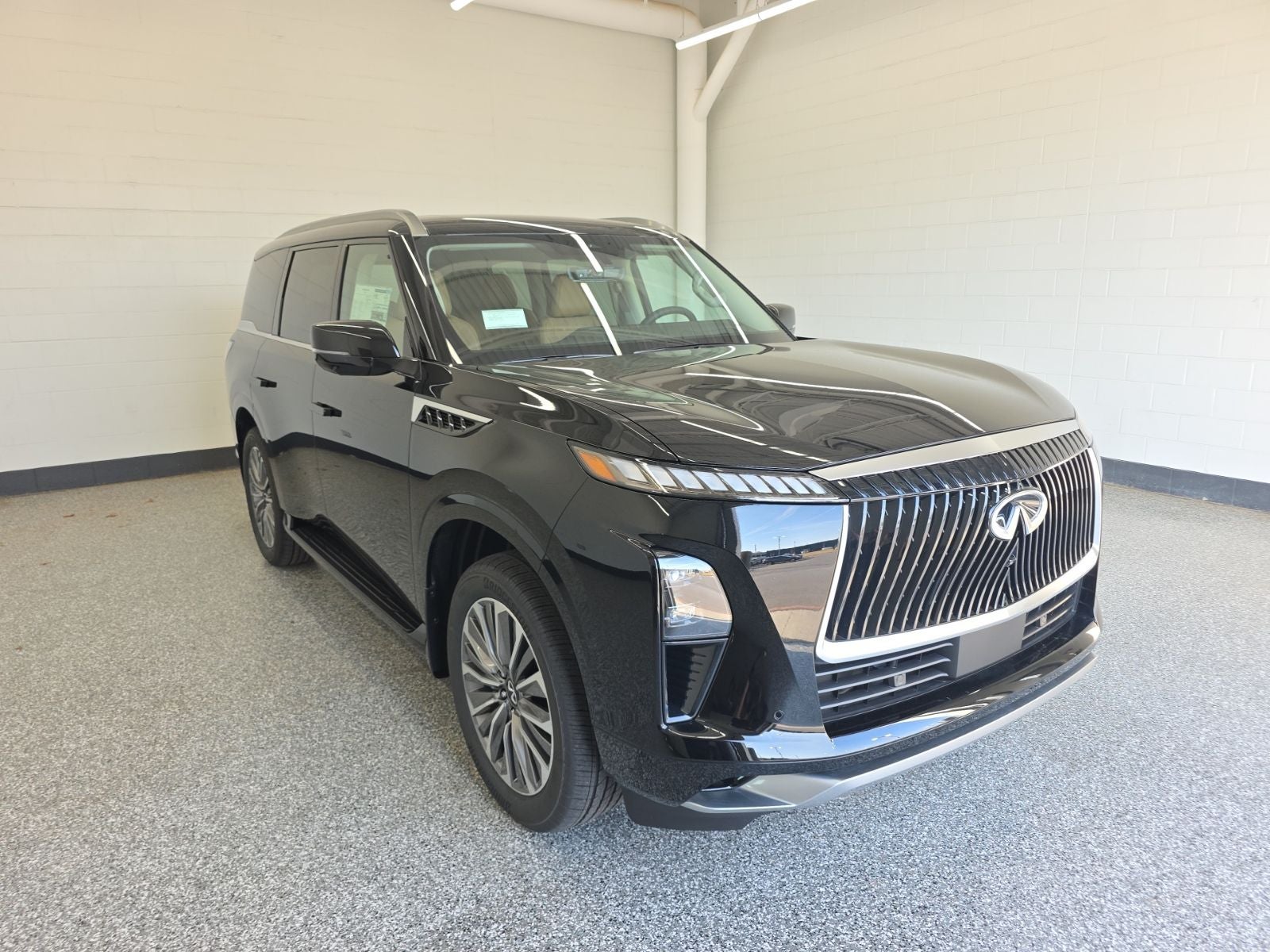 2026 INFINITI QX80 LUXE