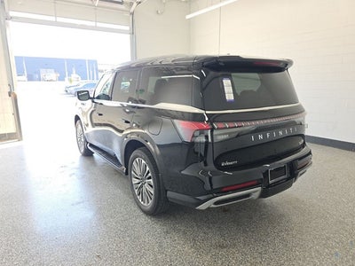2026 INFINITI QX80 LUXE