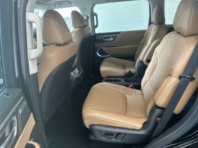 2026 INFINITI QX80 LUXE