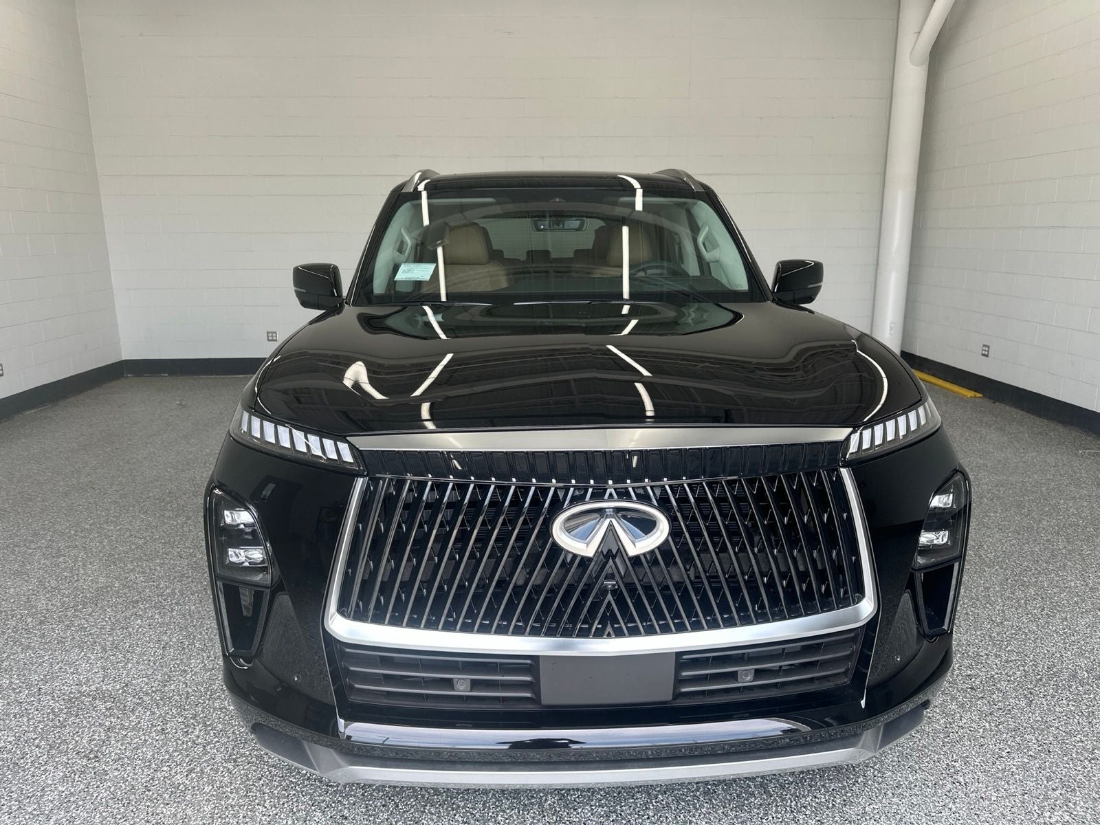 2026 INFINITI QX80 LUXE
