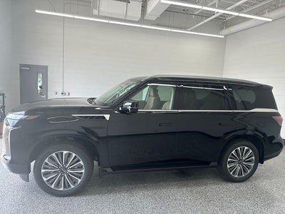 2026 INFINITI QX80 LUXE