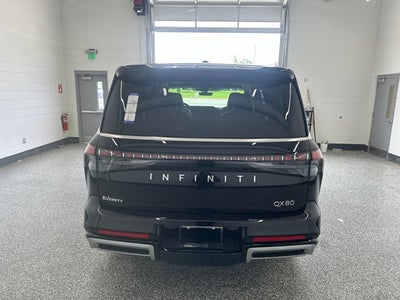 2026 INFINITI QX80 LUXE
