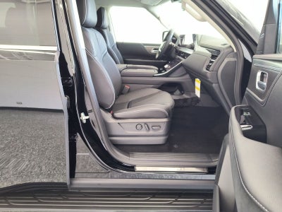 2027 INFINITI QX80 LUXE